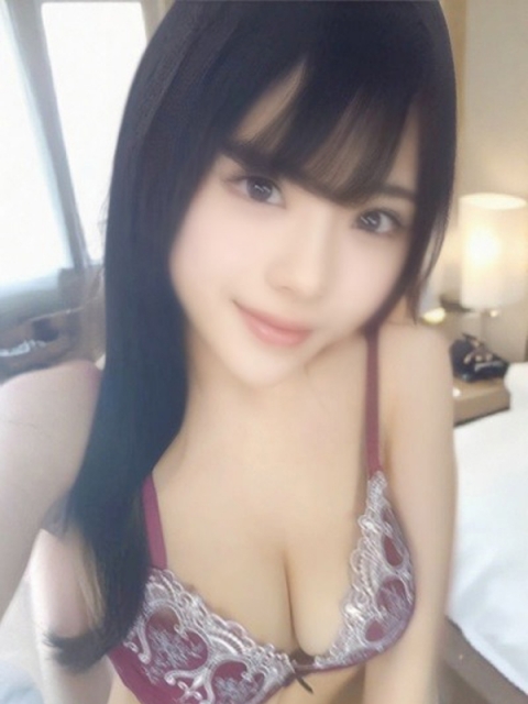 白永　杏奈