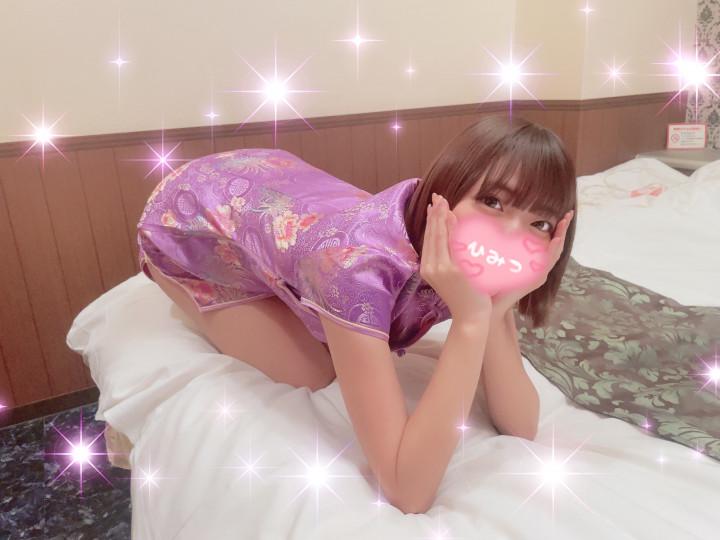 おはよ<img class="emojione" alt="☀️" title=":sunny:" src="https://fuzoku.jp/assets/img/emojione/2600.png"/>