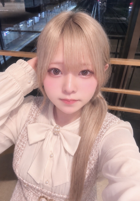 みお⭐️白肌あざとい天使