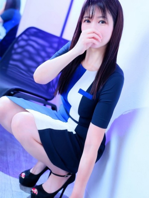 三浦あやな