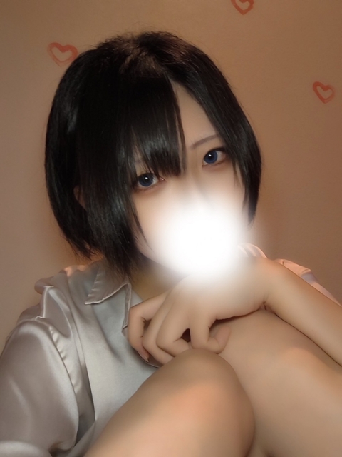 しおり(業界未経験・笑顔満点)