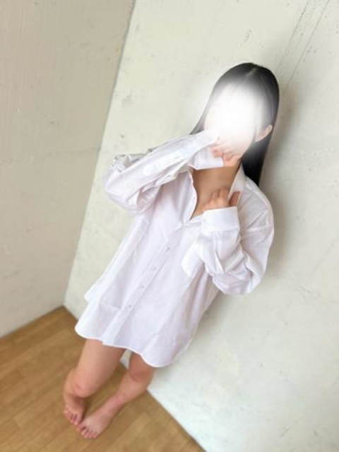 リリナ 完全未経験！衝撃美少女